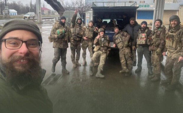 Неймовірна евакуація: поранений боєць ТрО вирвався з пастки та вивів полонених окупантів