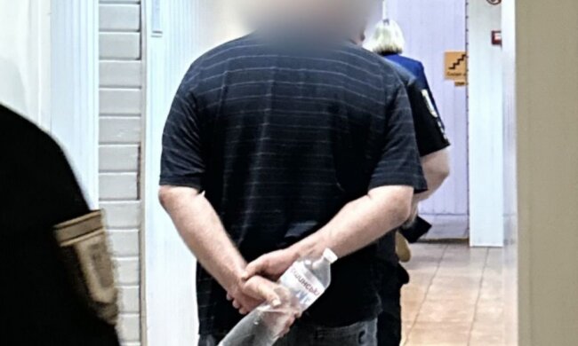 У столиці обрали запобіжний захід чоловіку, який зґвалтував дітей 8 та 12 років