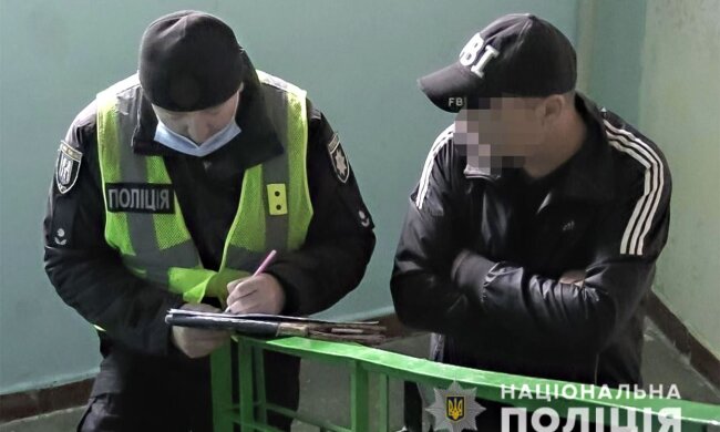Гості вбили ножем 33-річного киянина поки його матір спала за стіною