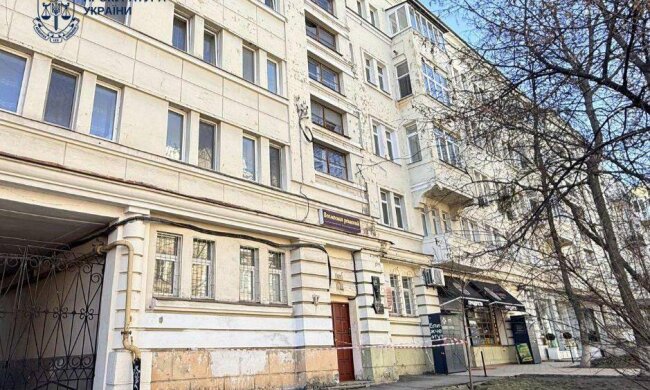 Будинок Ольжича під прицілом: прокуратура повертає вкрадену пам'ятку