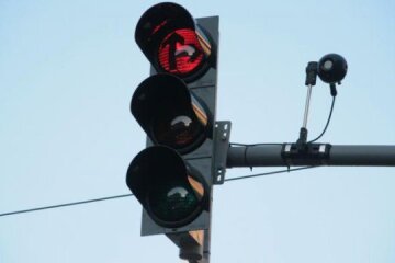 Демидів та Катюжанка відновлюються після окупації - місцева влада оголосила тендер на встановлення світлофорів