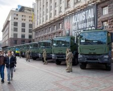 Київ передав бійцям 241-ї ОБрТрО 20 нових повнопривідних вантажних автомобілів MAN (4х4)