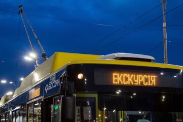 У столиці провели першу тролейбусну екскурсію містом