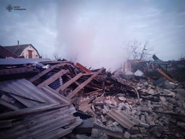 На Київщині стався вибух у приватному будинку