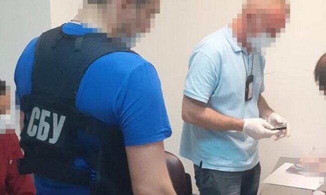 СБУ затримала у “Борисполі” іноземців, які перевозили кокаїн у шлунку