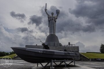 СБУ передали один з морських безпілотників Sea Baby музею в Києві