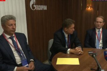 Медведчук насміхався з Порошенка і Луценка у Санкт-Петербурзі
