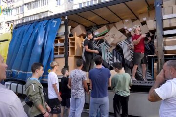 Відбудова Ірпінського ліцею №3 — навчальний заклад облаштовують меблями та всім необхідним
