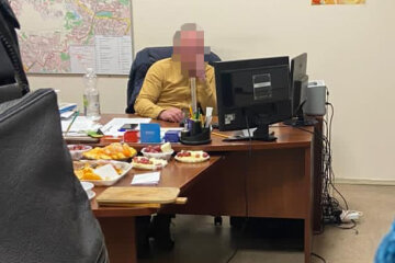 Районний чиновник в Києві попався на хабарі