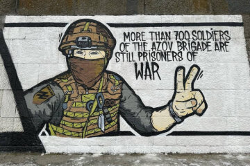 Майже 19 місяців полону — в центрі української столиці з’явився новий мурал на підтримку захисників "Азовсталі"