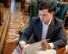 Зеленський підписав скандальний закон про деолігархізацію