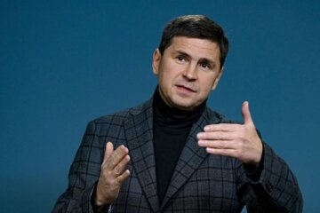 Менше за яхту олігарха. Подоляк порахував, скільки коштує вогневий паритет України у війні