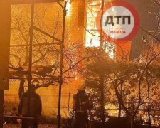 У Києві вночі повністю згорів житловий будинок