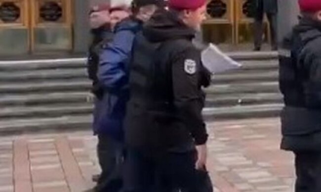 Главу SaveФОП Доротича затримала поліція (відео)