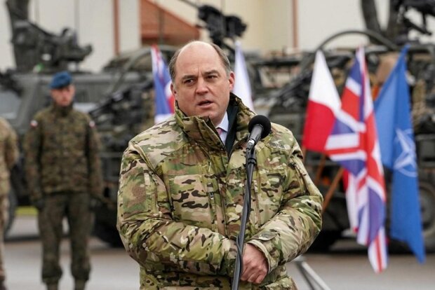Глава Міноборони Британії порадив Україні продовжувати наступ узимку