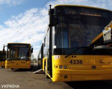 У тролейбусі Києва продають скасовані квитки
