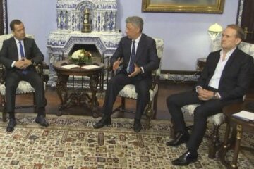 У СБУ прокоментували візити Медведчука і Бойка до РФ