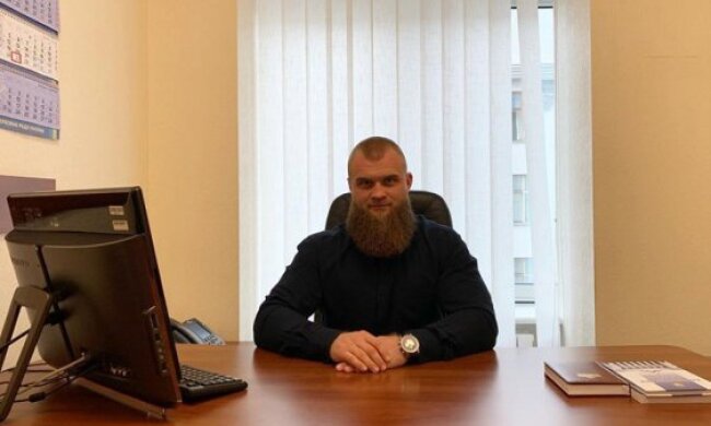 Депутат від “Слуги народу” спровокував скандал через російський прапор