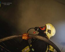 У Києві під час пожежі у металевому вагончику загинула жінка