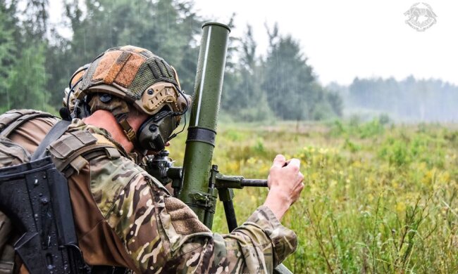 Мінський процес: тристороння група домовилась про повне припинення вогню на Донбасі
