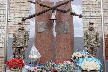 У столиці відкрили меморіал пам’яті загиблим нацгвардійцям