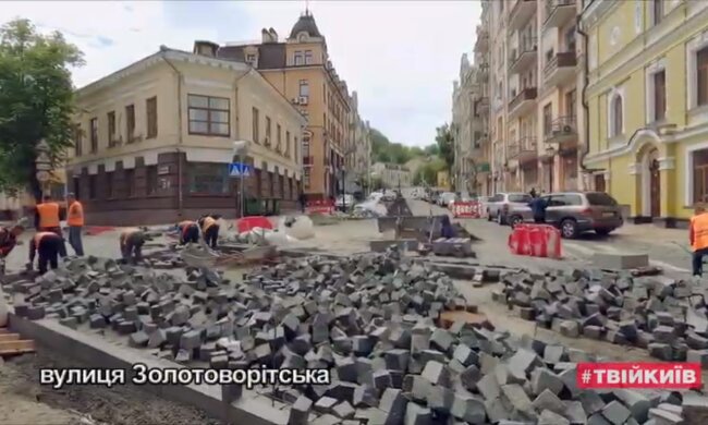 Мости, вулиці, проспекти: Кличко показав, як працюють дорожники під час карантину (відео)