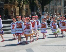 Щодня навчання в школах Києва діти будуть розпочинати виконанням гімна: Київрада