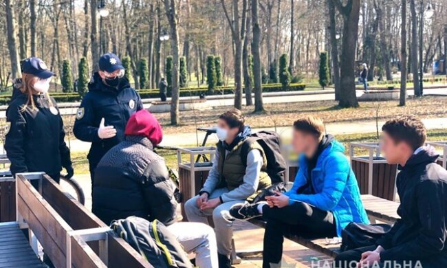 Хроніки карантину: як будуть карати за відсутність масок
