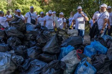 В столиці долучились до Всесвітнього дня прибирання World Cleanup Day