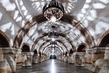 Станцію метро «Золоті ворота» щоранку закриватимуть на вхід