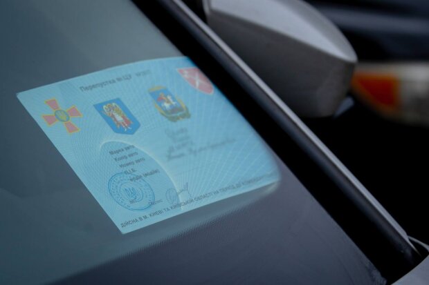 У Києві введуть новий формат перепустки для авто на пересування під час комендантської години