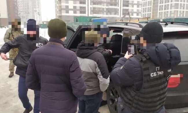 У Києві працівник СБУ вимагав у підприємця 40 тисяч євро