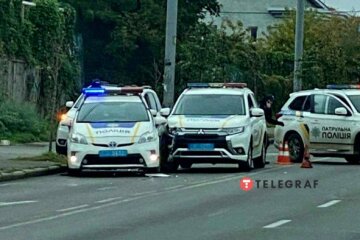 Київські патрульні в двох безглуздих аваріях розбили три службові машини за день
