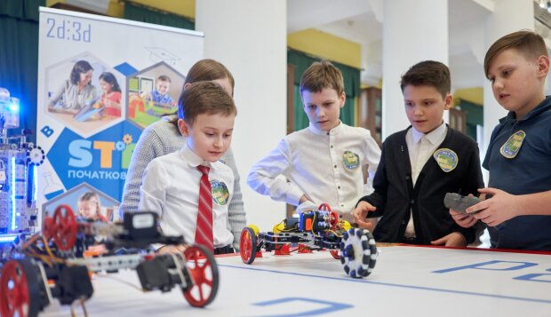 Безкоштовна ІТ-освіта для дітей: в Києві відкрили шість філій Kyiv Smart City School