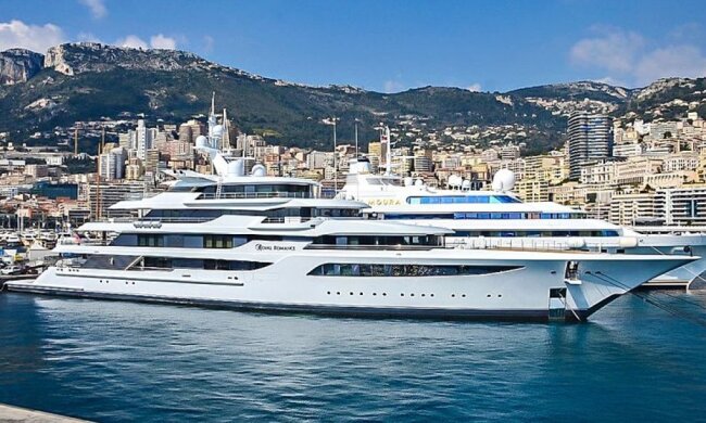 У Львові суд віддав державі заарештовану яхту кума Путіна Медведчука