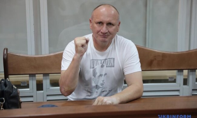 За погроми російських банків лідера ОУН засудили до 2-х років тюрми