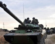 Франція впродовж двох місяців передасть Україні колісні танки AMX-10RC