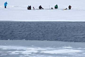 Обережно: через відлигу на водоймах Києва та області зростає небезпека підтоплень та крихкого льоду