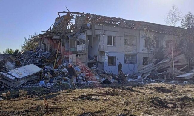 РФ вбила дворічну дитину: що відомо про ракетний удар по передмістю Дніпра