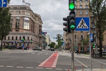 В центрі Києва встановили перші велосипедні світлофори