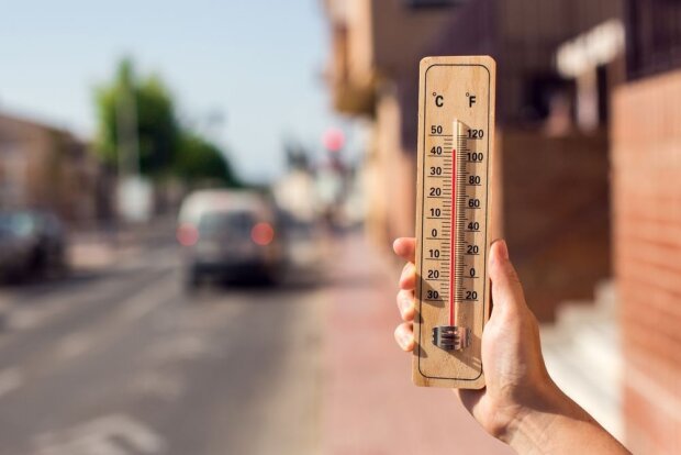 У Києві третій день поспіль фіксують рекордну спеку