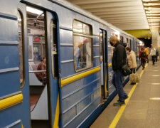 Кличко обіцяє постаратися, щоб київське метро працювало і при локдауне