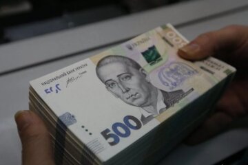 Школярі зможуть оплатити навчання: програму “тисяча Зеленського” розширять