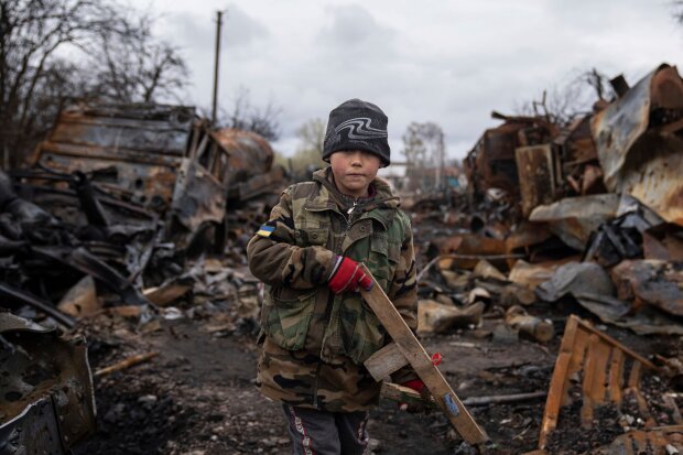 459 дітей загинуло та понад 914 поранено внаслідок збройної агресії РФ в Україні
