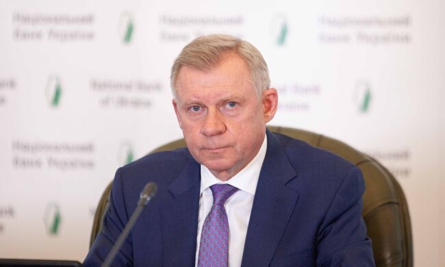 Депутати звільнили Якова Смолія з посади Голови НБУ