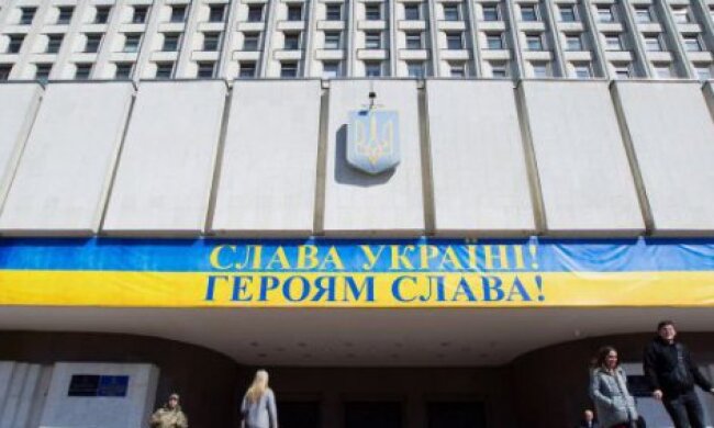 ЦВК зняла з виборів кандидатів із партії “Голос”