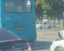 У Києві поліцейські протаранили автобус