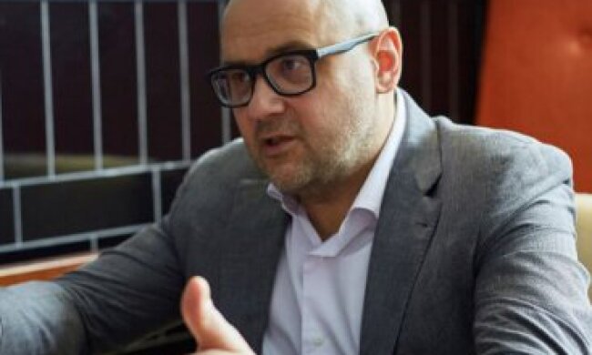 Колишньому “регіоналу” оголосили підозру