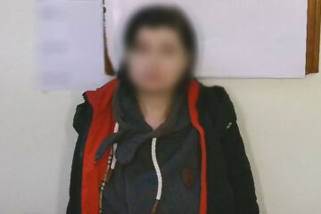 У Києві затримано 52-річну жінку, яка кинулася з ножем на 42-річного співмешканця