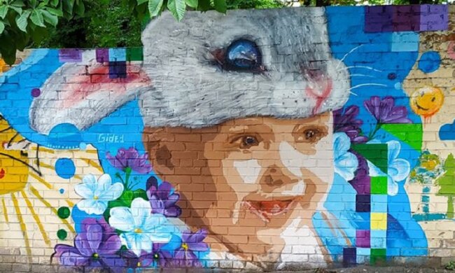 ОХМАТДИТ прикрасили малюнком малюка-зайчика (фото)